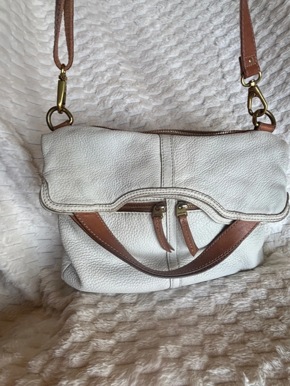 Fossil Erin Cream Ivory Pebbled Leather Foldover Convertible Crossbody